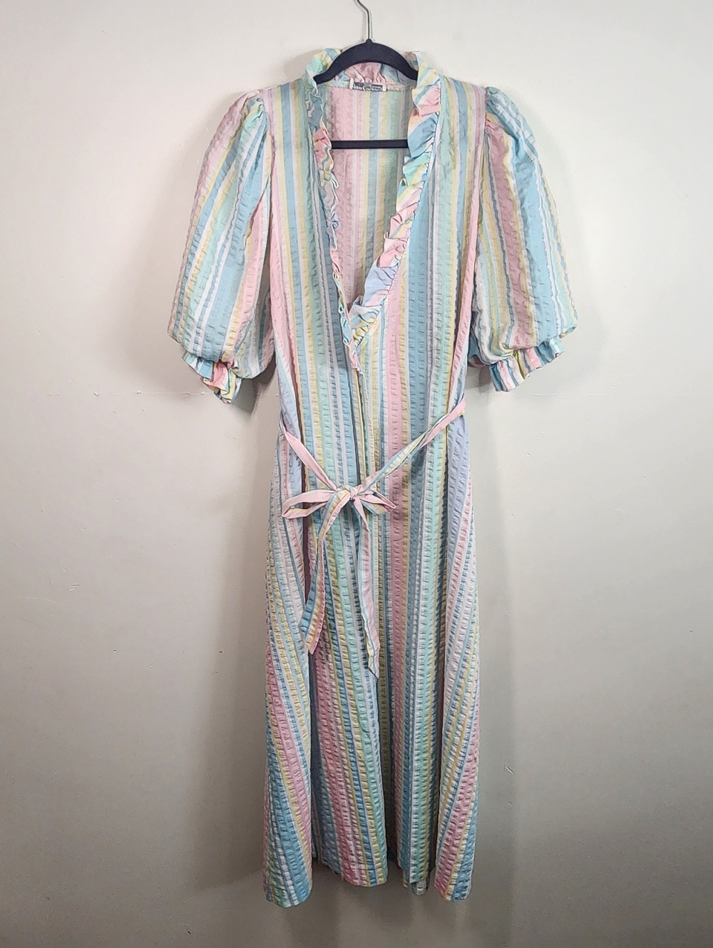 Vintage Miss Elaine Pastel Rainbow Size Large House Coat Robe Dress Striped
